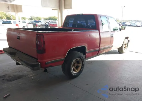 1995 GMC Sierra C1500 z USA, uszkodzony, nr VIN 2GTEC19H9S1586197